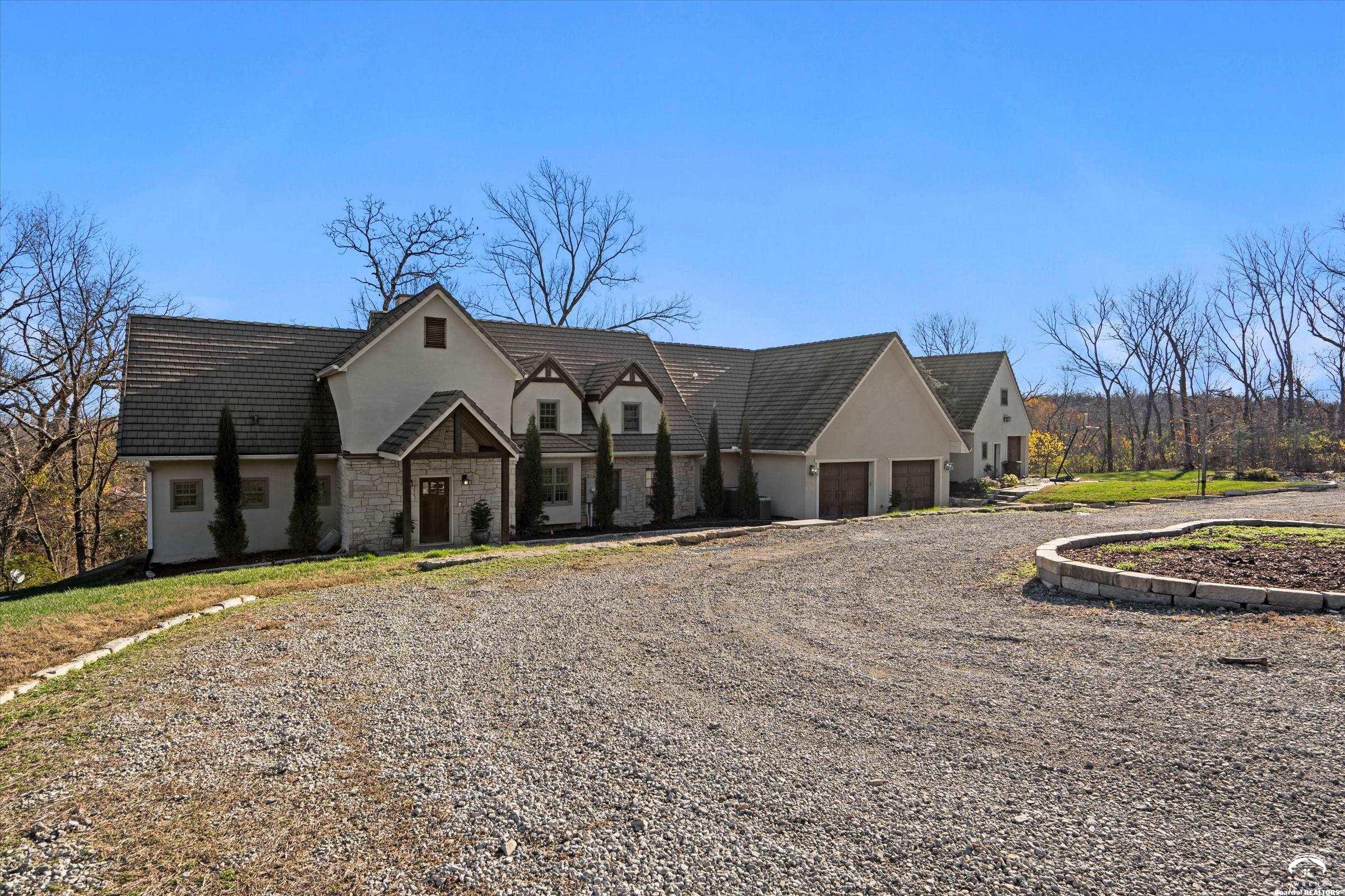 1173 North 1000th Road Lawrence, KS 66047 - Photo 4 of 60