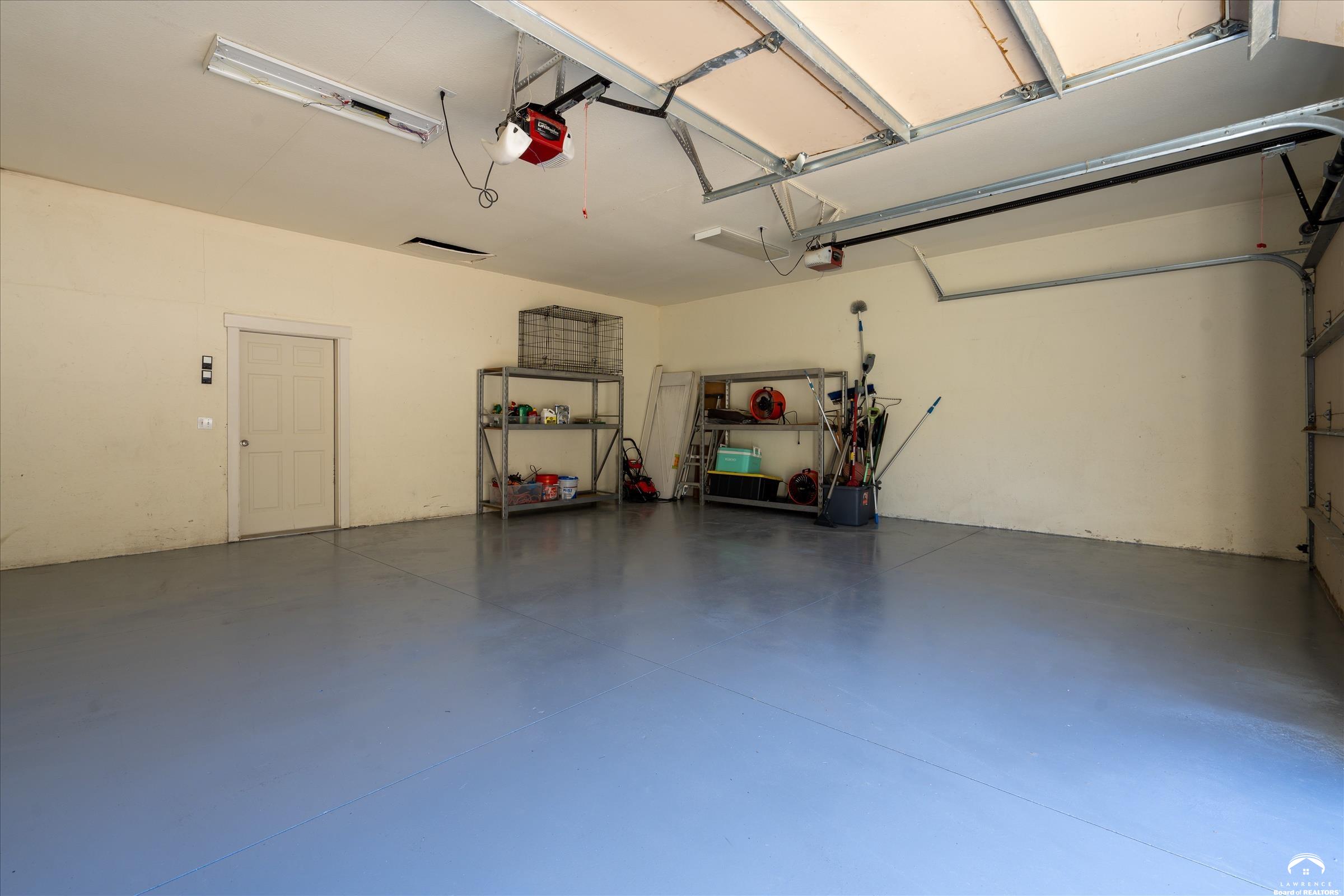 1173 North 1000th Road Lawrence, KS 66047 - Photo 46 of 60