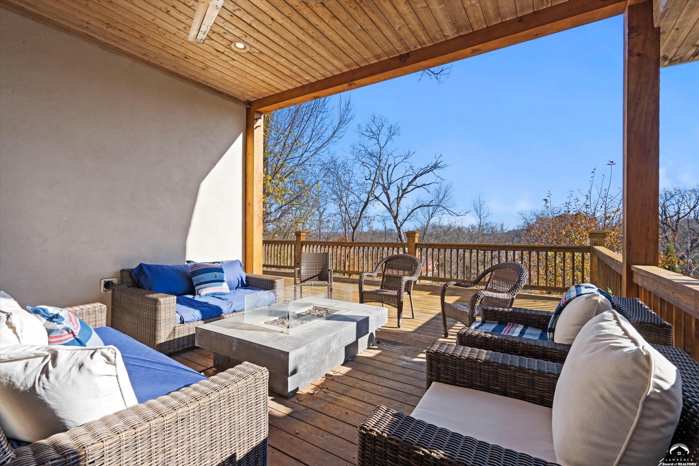 1173 North 1000th Road Lawrence, KS 66047 - Photo 48 of 60