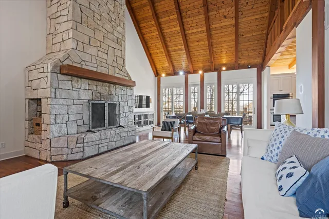 $1,350,000 | 1173 North 1000th Road, Lawrence, KS 66047