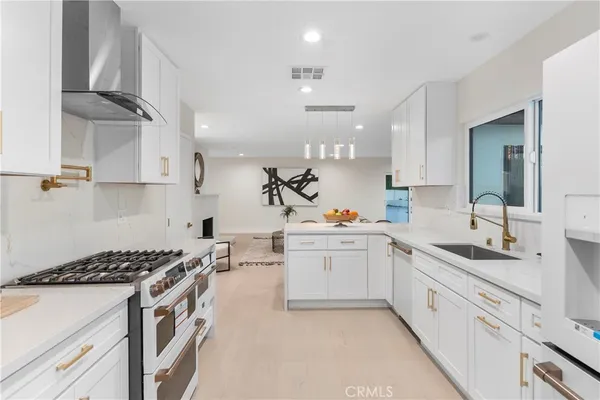 $2,825,000 | 16915 Dormie Place, Encino, CA 91436