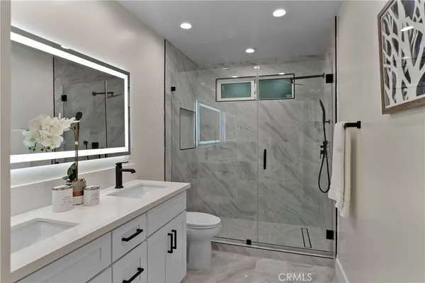 $2,825,000 | 16915 Dormie Place, Encino, CA 91436