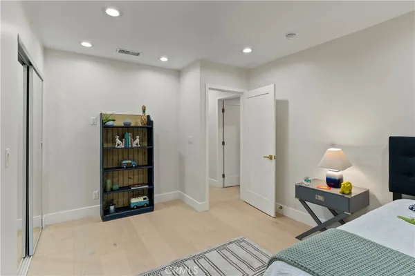 $2,825,000 | 16915 Dormie Place, Encino, CA 91436