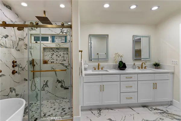 $2,825,000 | 16915 Dormie Place, Encino, CA 91436