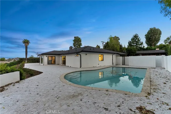 $2,825,000 | 16915 Dormie Place, Encino, CA 91436