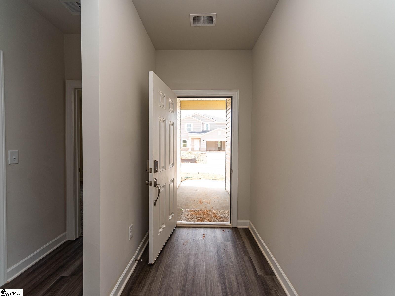 802 Winding Springs Road Spartanburg, SC 29303 - Photo 8 of 35 Gallery Image 8