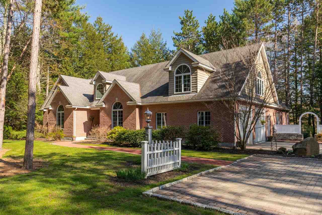 14 Good Way Epping, NH 03042 - Photo 1 of 40 Gallery Image 1