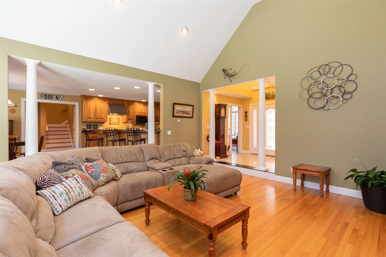 14 Good Way Epping, NH 03042 - Photo 11 of 40 Gallery Image 11
