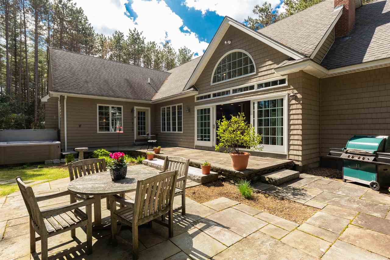 14 Good Way Epping, NH 03042 - Photo 4 of 40 Gallery Image 4
