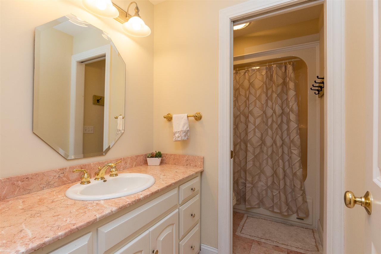 14 Good Way Epping, NH 03042 - Photo 32 of 40 Gallery Image 32