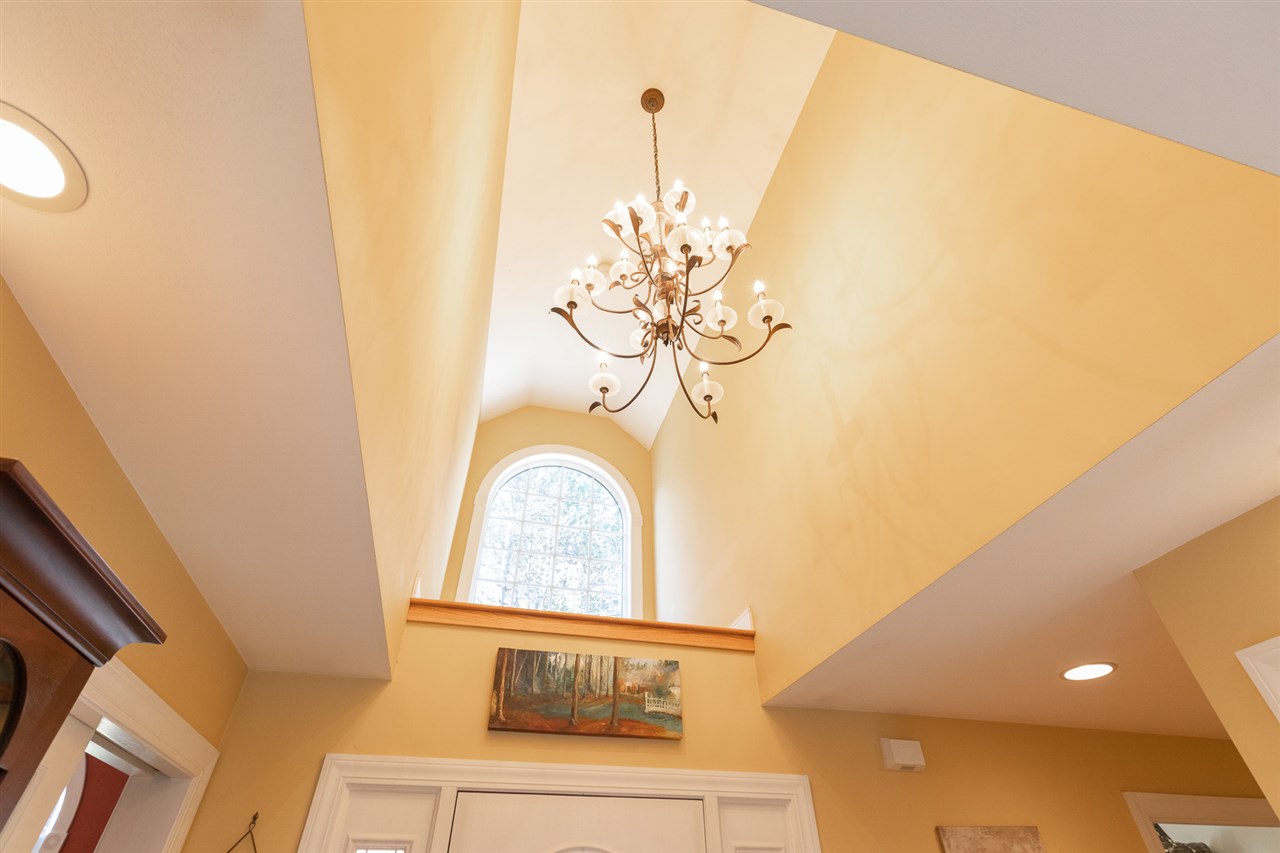 14 Good Way Epping, NH 03042 - Photo 8 of 40 Gallery Image 8