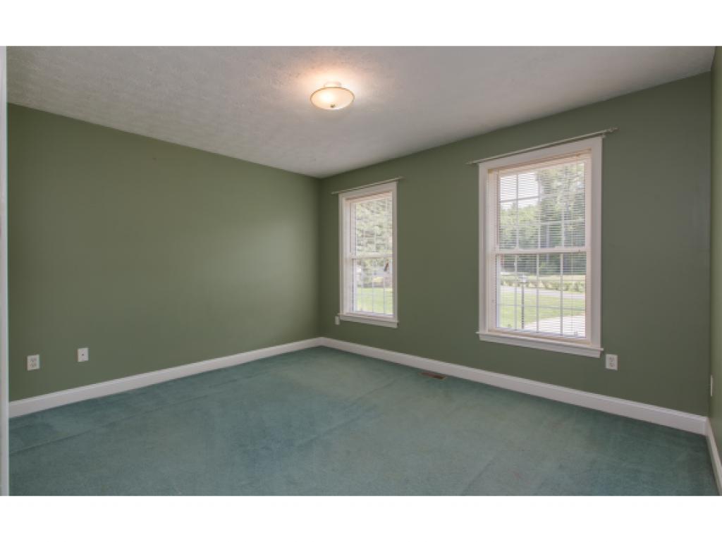 7 Aulson Road Salem, NH 03079 - Photo 21 of 35