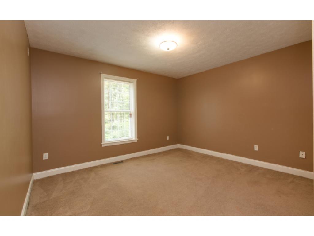 7 Aulson Road Salem, NH 03079 - Photo 23 of 35
