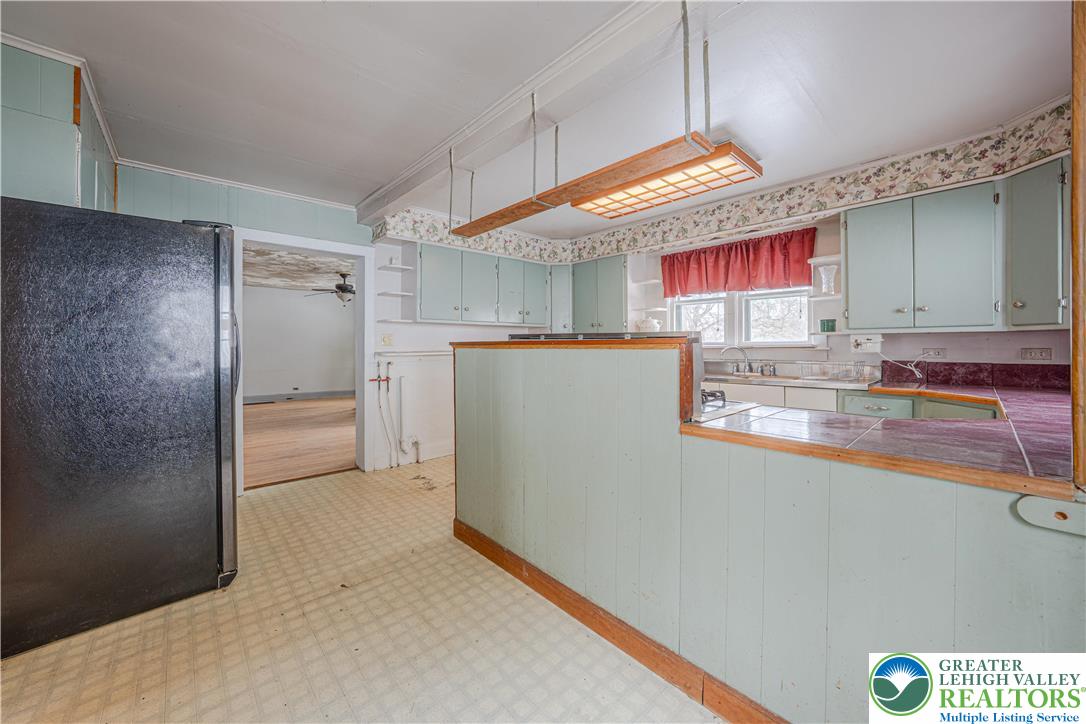 782 Uniontown Road Phillipsburg, NJ 08865 - Photo 4 of 46