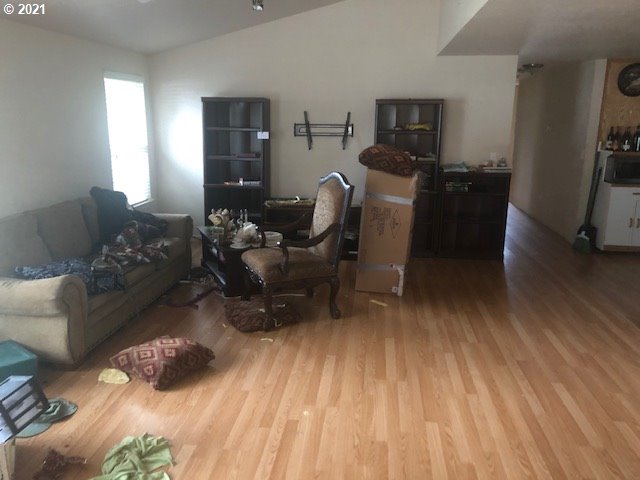 90370 Shadows Drive Springfield, OR 97478 - Photo 9 of 20
