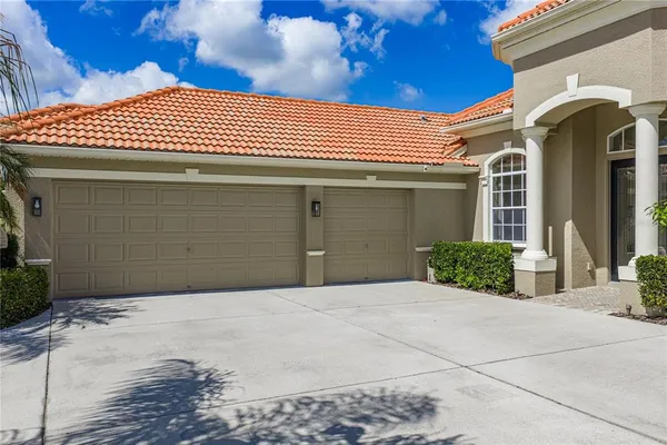 $724,900 | 34321 Sahalee Loop, Dade City, FL 33525