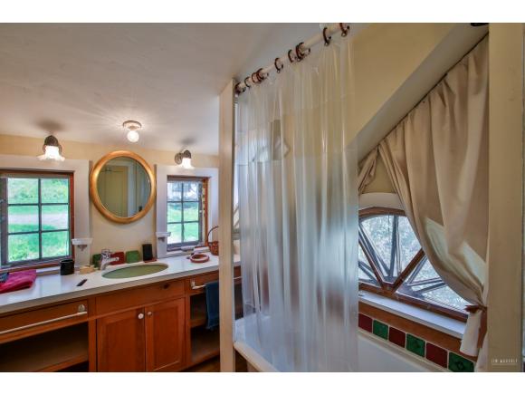 552 Garey Road Thetford, VT 05045 - Photo 17 of 30
