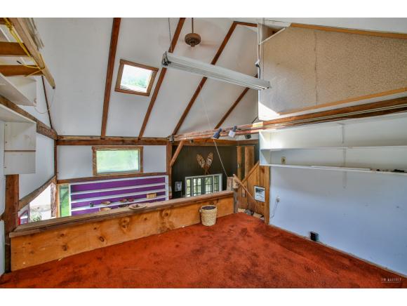 552 Garey Road Thetford, VT 05045 - Photo 10 of 30