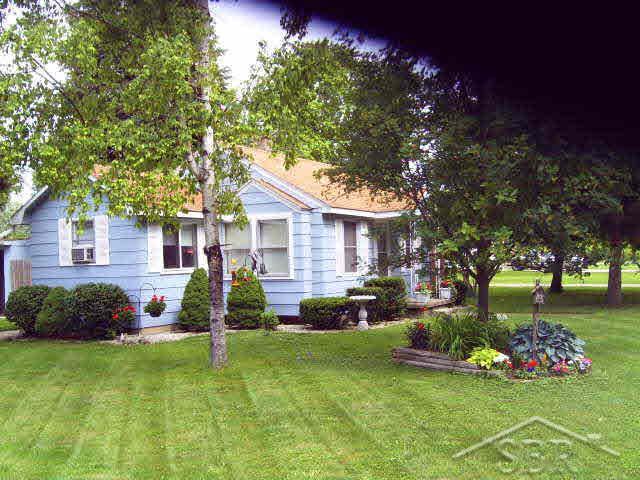 2805 Barnard Road Saginaw, MI 48603 - Photo 4 of 5 20043640-3.JPG