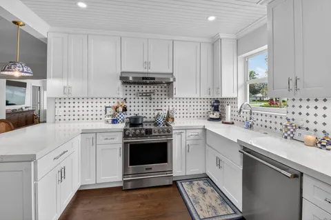 $1,049,000 | 13 Acacia Villas, Boynton Beach, FL 33436