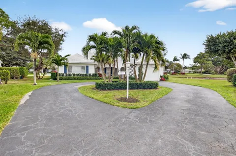 $1,049,000 | 13 Acacia Villas, Boynton Beach, FL 33436