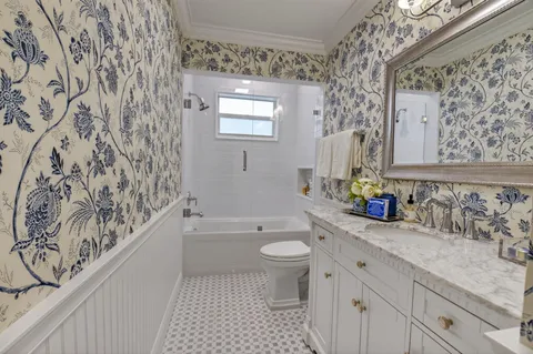 $1,049,000 | 13 Acacia Villas, Boynton Beach, FL 33436