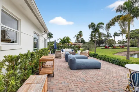 $1,049,000 | 13 Acacia Villas, Boynton Beach, FL 33436