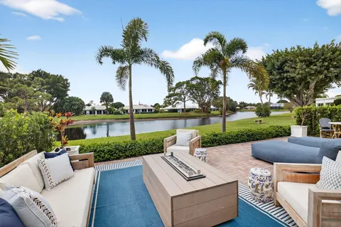 $1,049,000 | 13 Acacia Villas, Boynton Beach, FL 33436