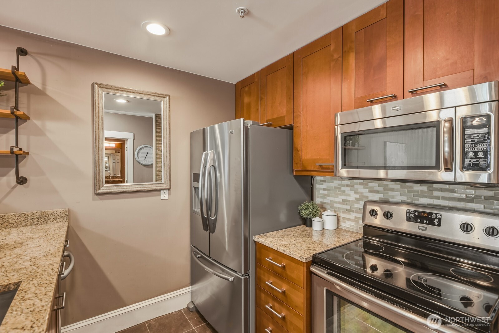 3221 Southwest Avalon Way, Unit 201 Seattle, WA 98126 - Photo 9 of 35