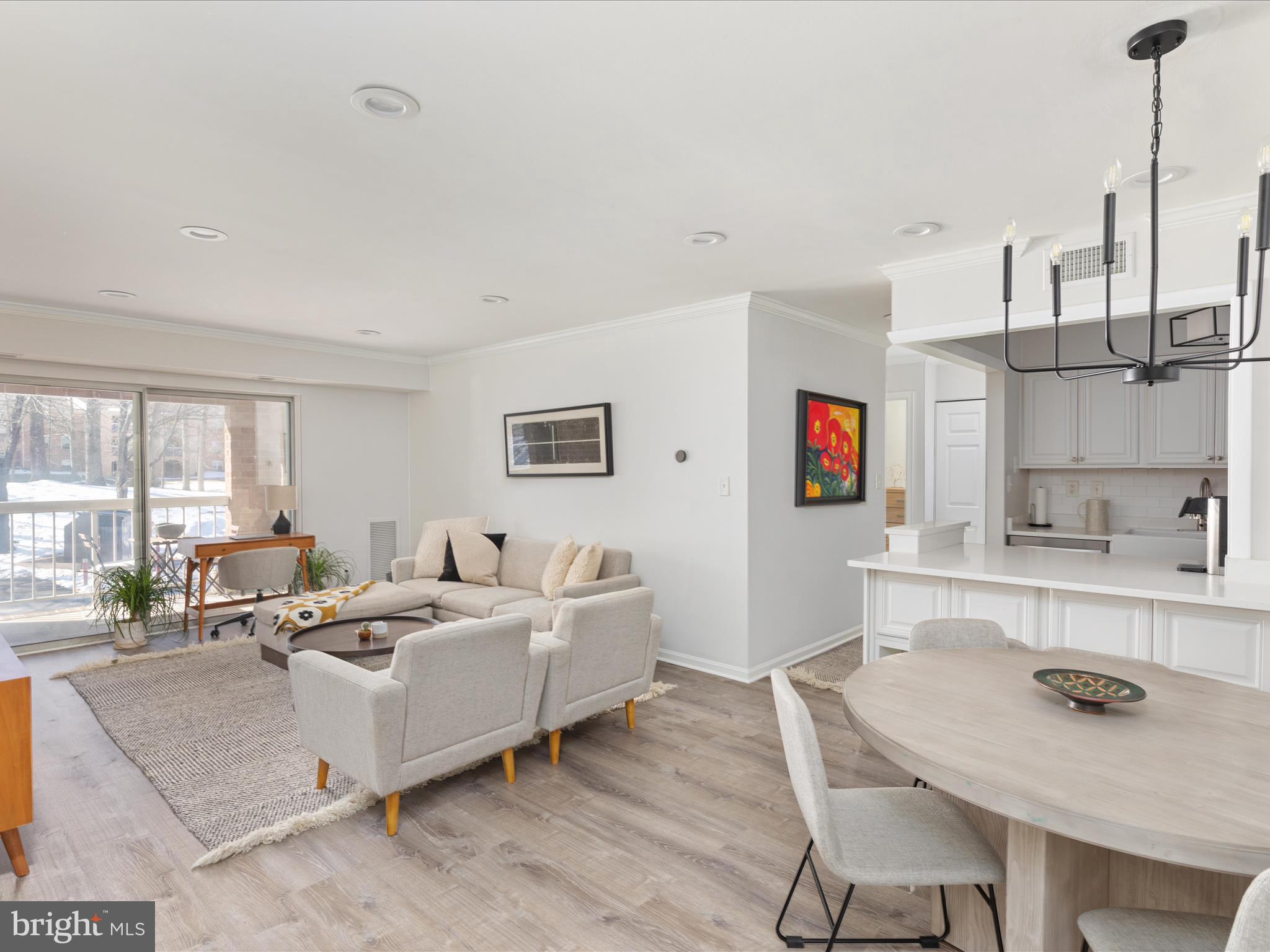 5831 Cove Landing Road, Unit 301 Burke, VA 22015 - Photo 9 of 25 2E6A8978_5831 Cove Landing Rd Unit 301 - Absolute