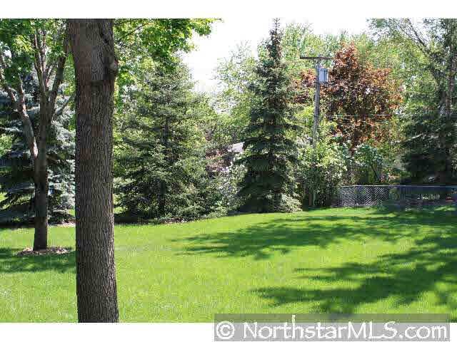 2901 West 97th Street Bloomington, MN 55431 - Photo 3 of 8