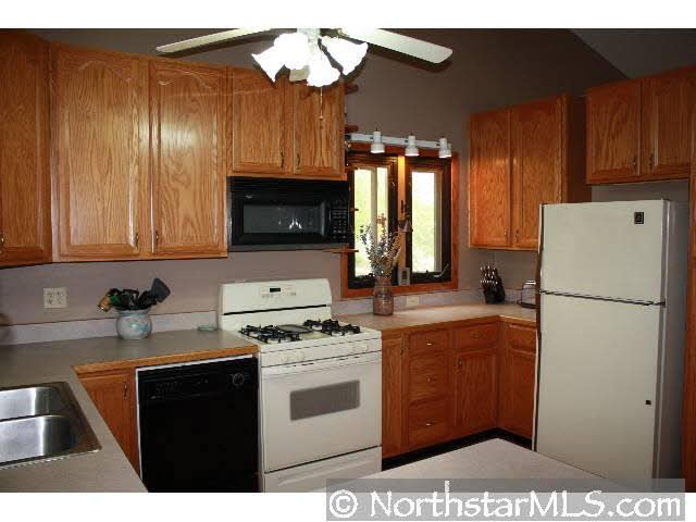 2901 West 97th Street Bloomington, MN 55431 - Photo 5 of 8