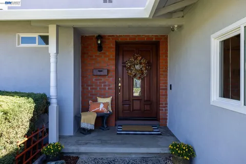 $1,399,000 | 8107 Peppertree Road, Dublin, CA 94568