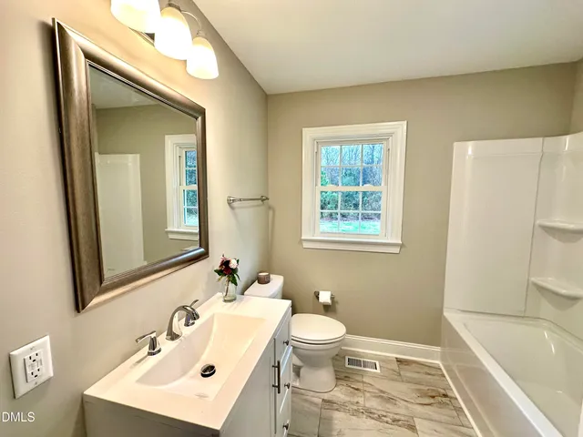 $239,900 | 9838 Hinnant-Edgerton Road, Kenly, NC 27542