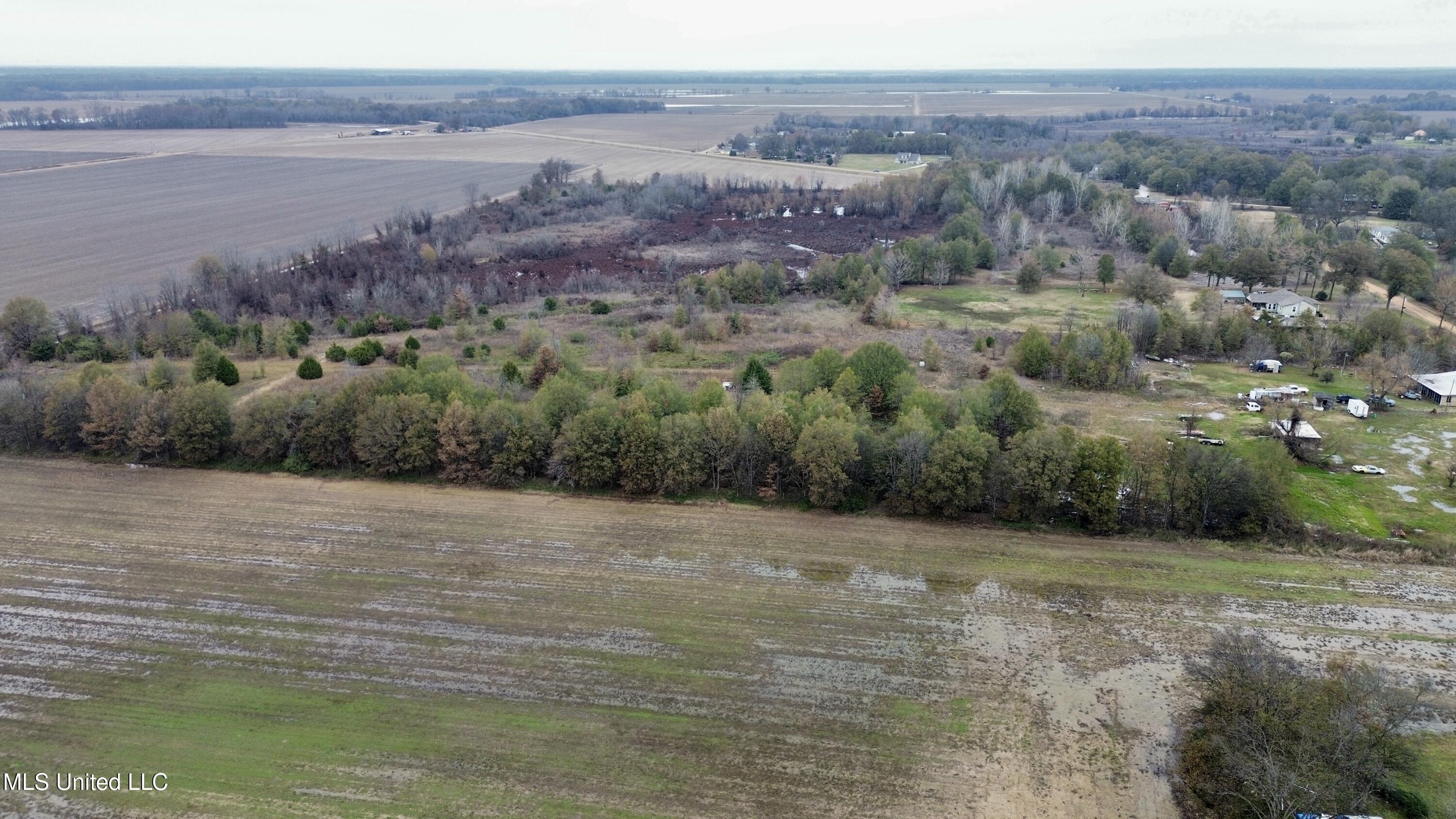 Hannah Road Merigold, MS 38759 - Photo 3 of 12 dji_fly_20251201_061850_565_176481508970