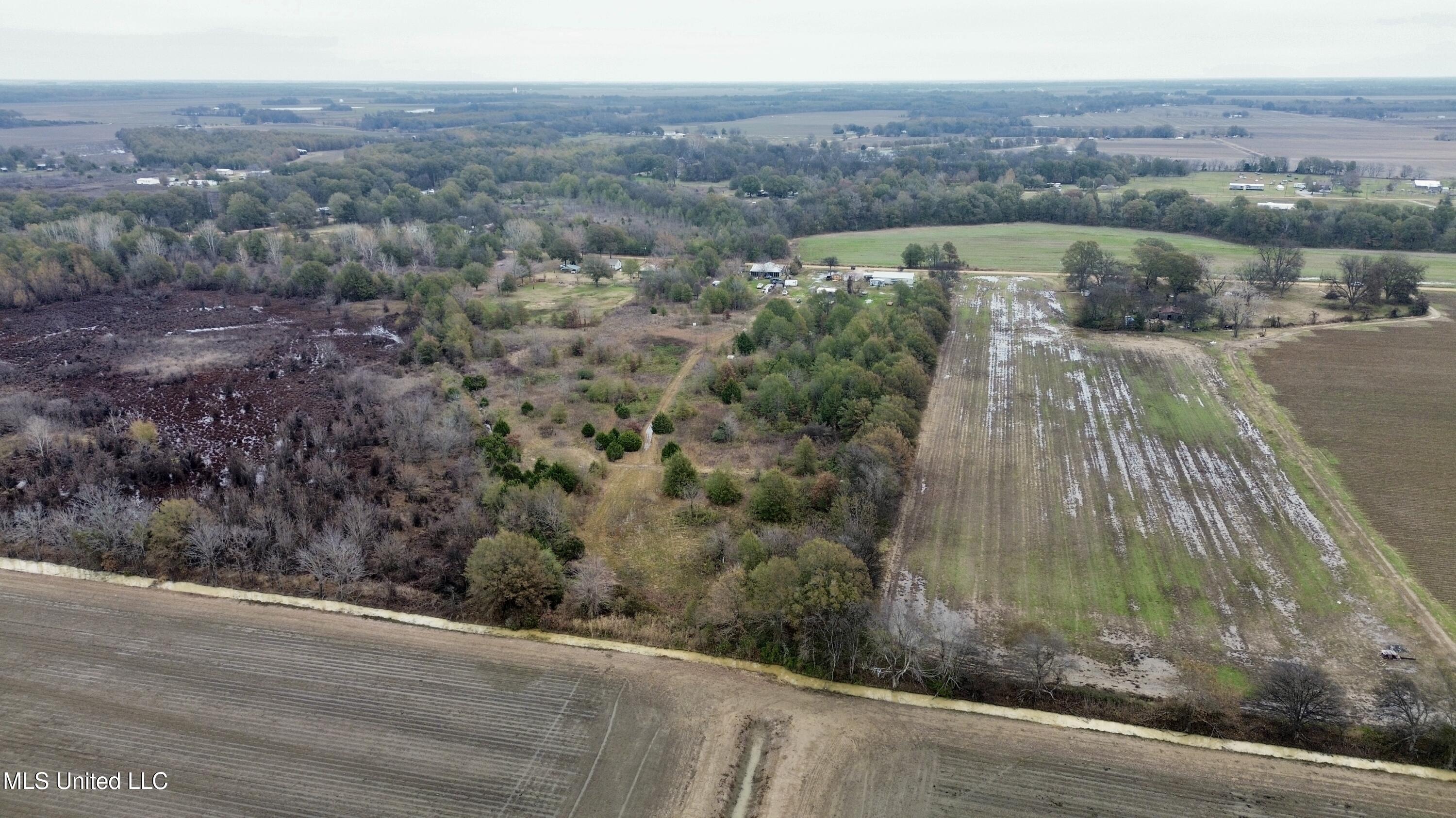 Hannah Road Merigold, MS 38759 - Photo 5 of 12 dji_fly_20251201_062022_568_176481508824