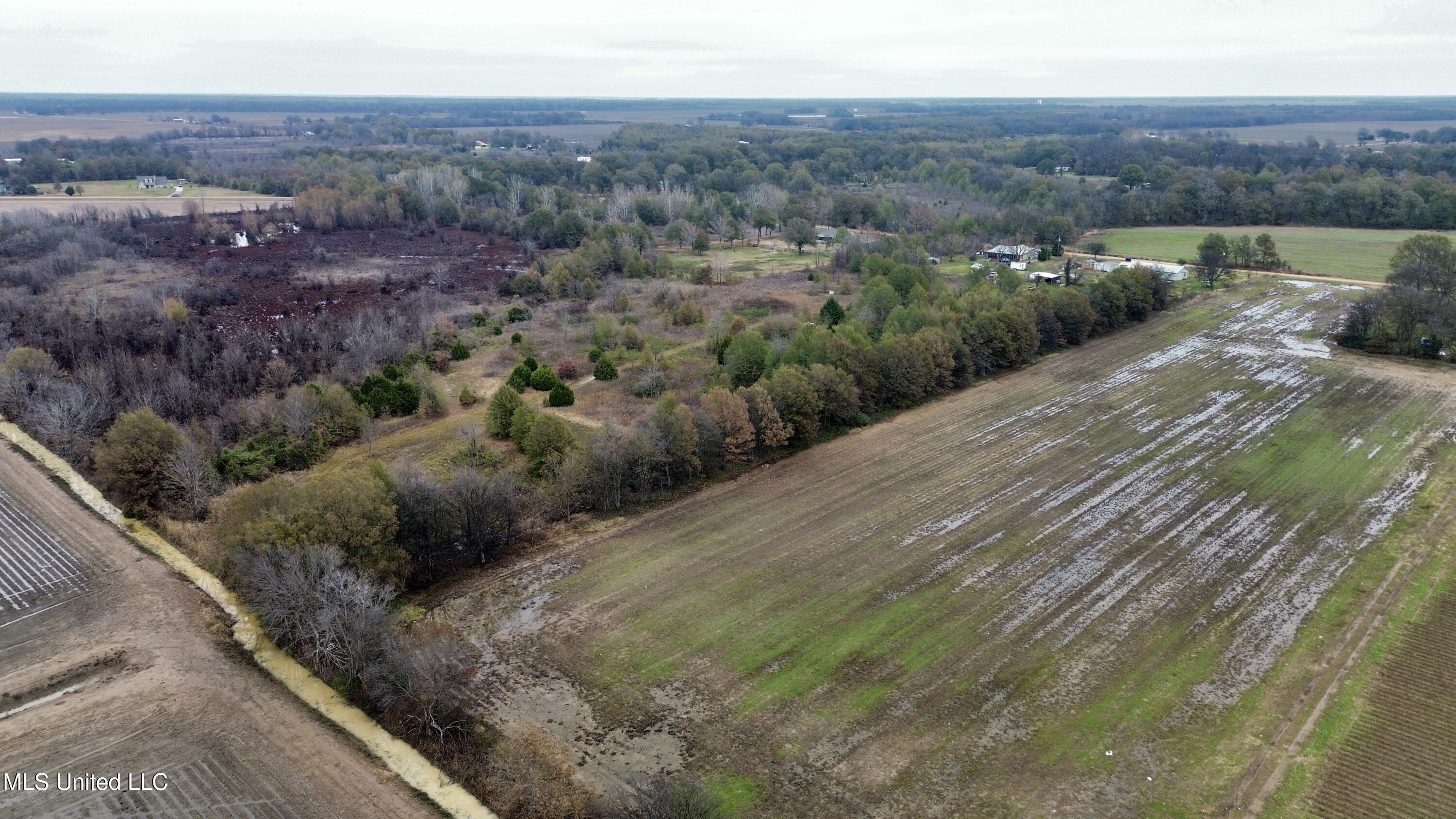 Hannah Road Merigold, MS 38759 - Photo 6 of 12 dji_fly_20251201_063346_588_176481507089