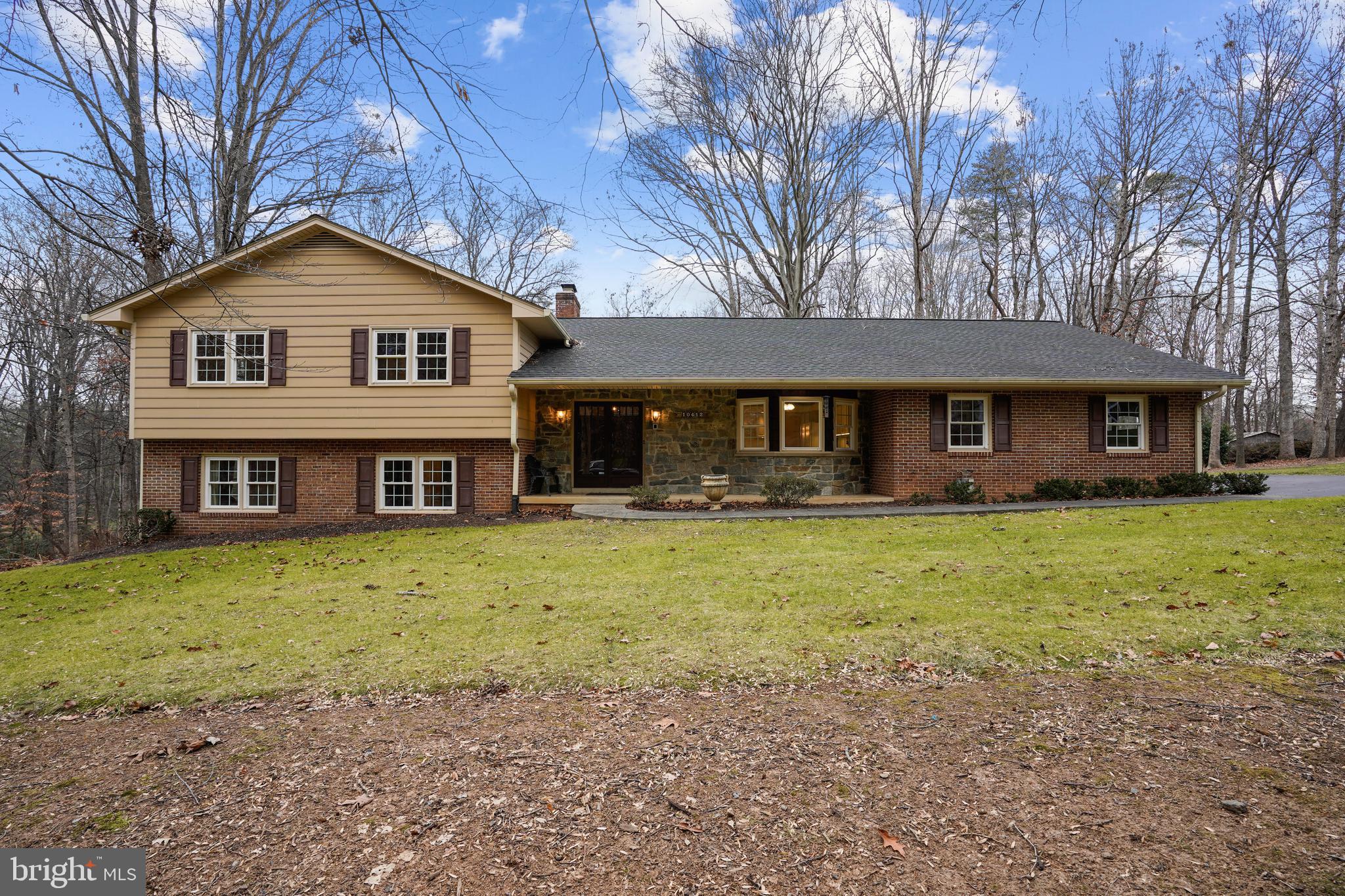 10412 Samaga Drive Oakton, VA 22124 - Photo 1 of 38 Welcome Home!