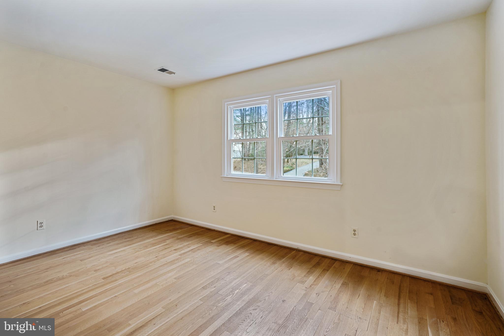 10412 Samaga Drive Oakton, VA 22124 - Photo 16 of 38 Bedroom 2, wood floors, plenty of closets