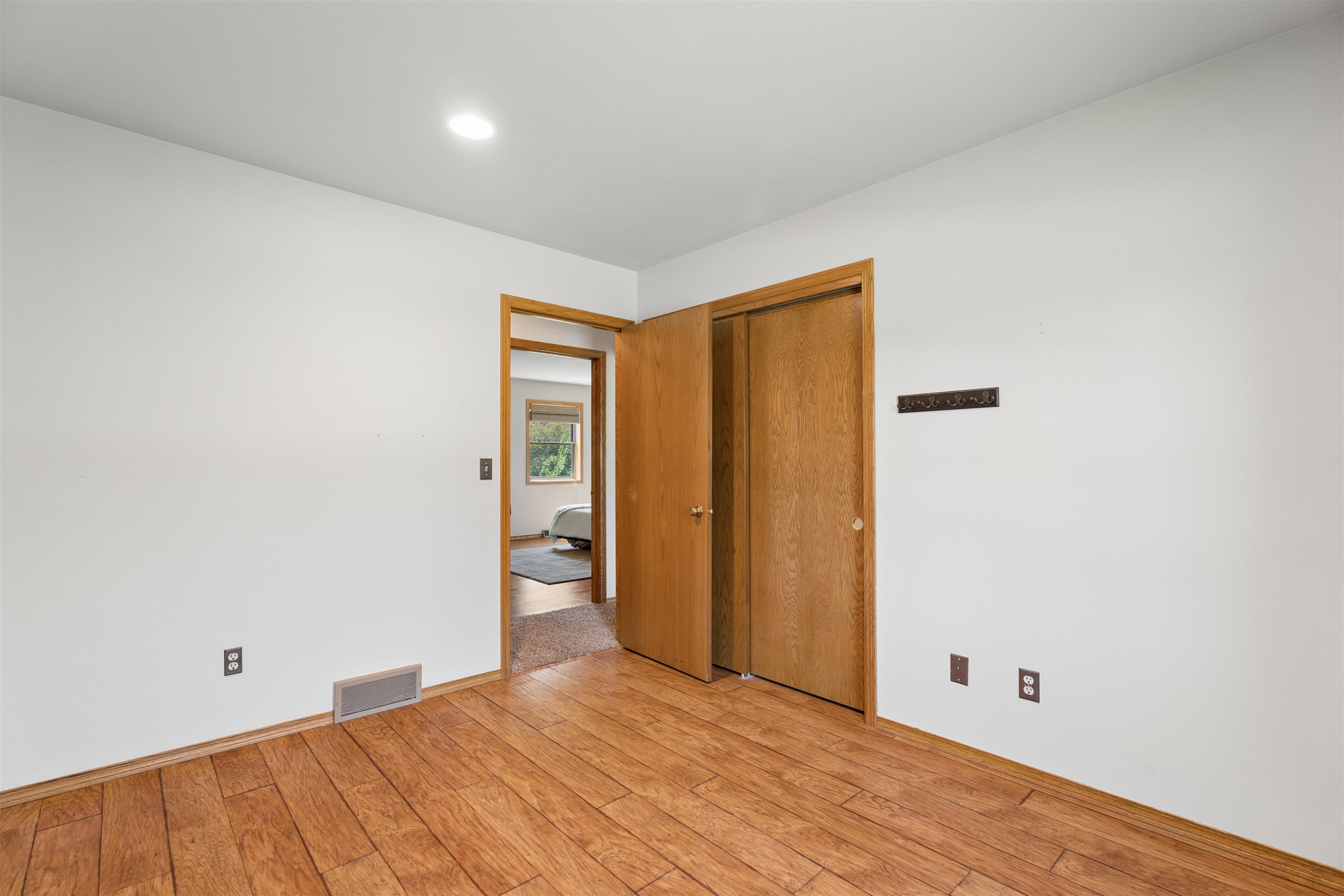 4085 Leonard Point Road Oshkosh, WI 54904 - Photo 21 of 42