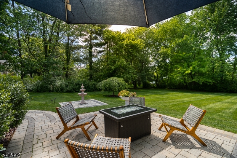 9 Lexington Road Bernards, NJ 07920 - Photo 6 of 50
