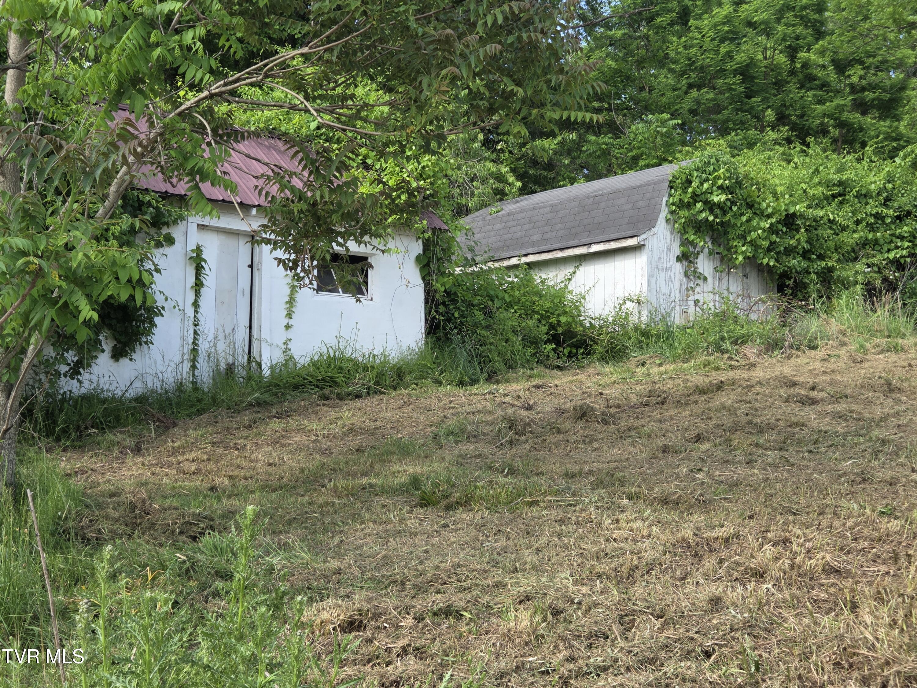 13093 Kincannon Road Glade Spring, VA 24340 - Photo 25 of 33 20260519_165703