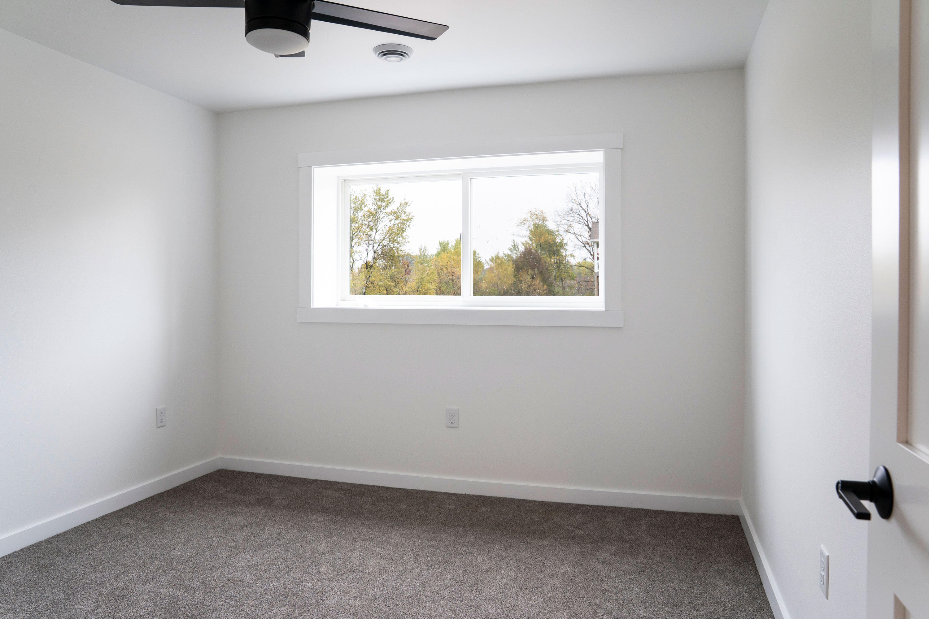 W4946 Battlestone Station Road, Unit 23 La Crosse, WI 54601 - Photo 27 of 30 Bedroom