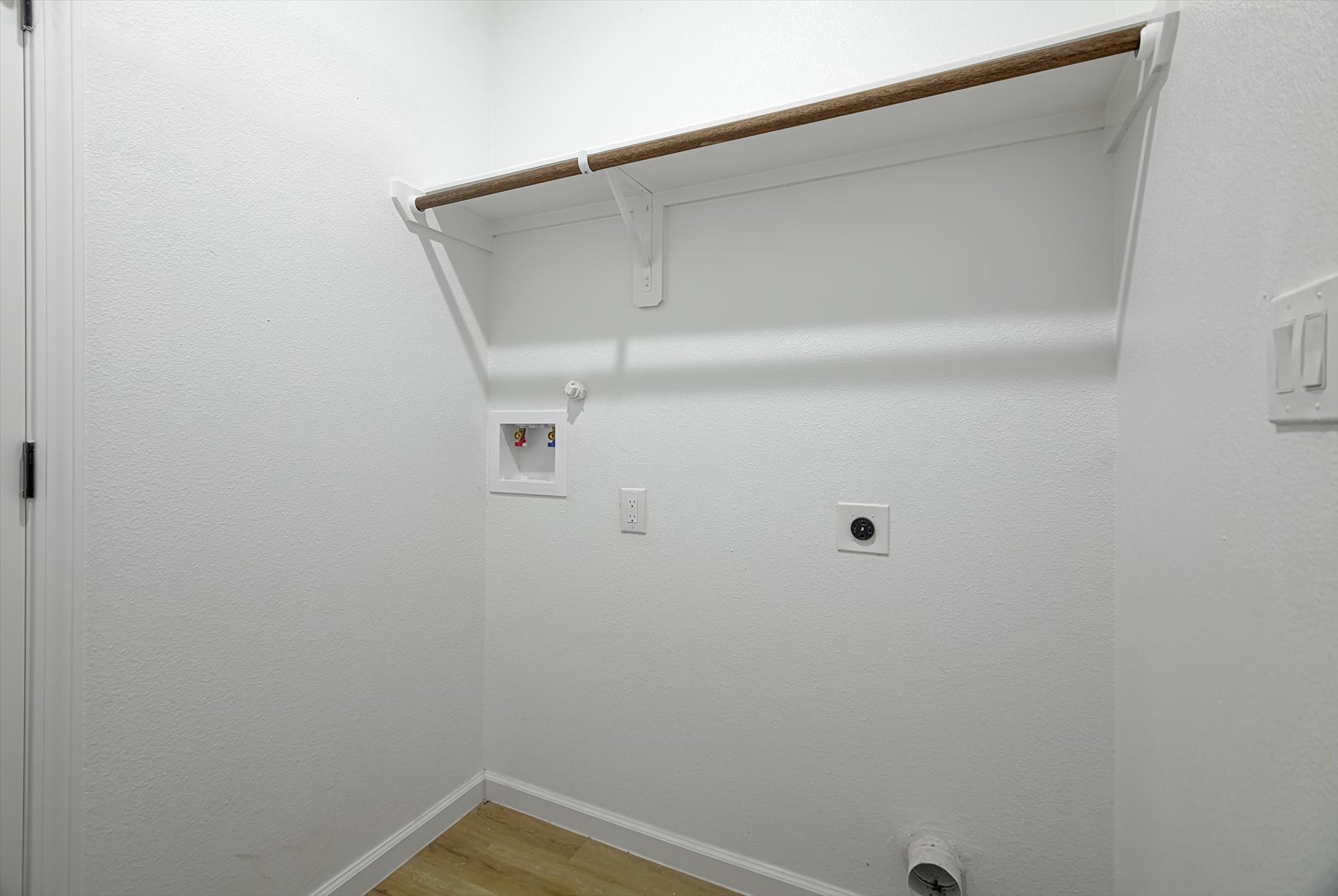 2355 Pecan Street Beaumont, TX 77701 - Photo 31 of 34 a close up view of racks on the wall