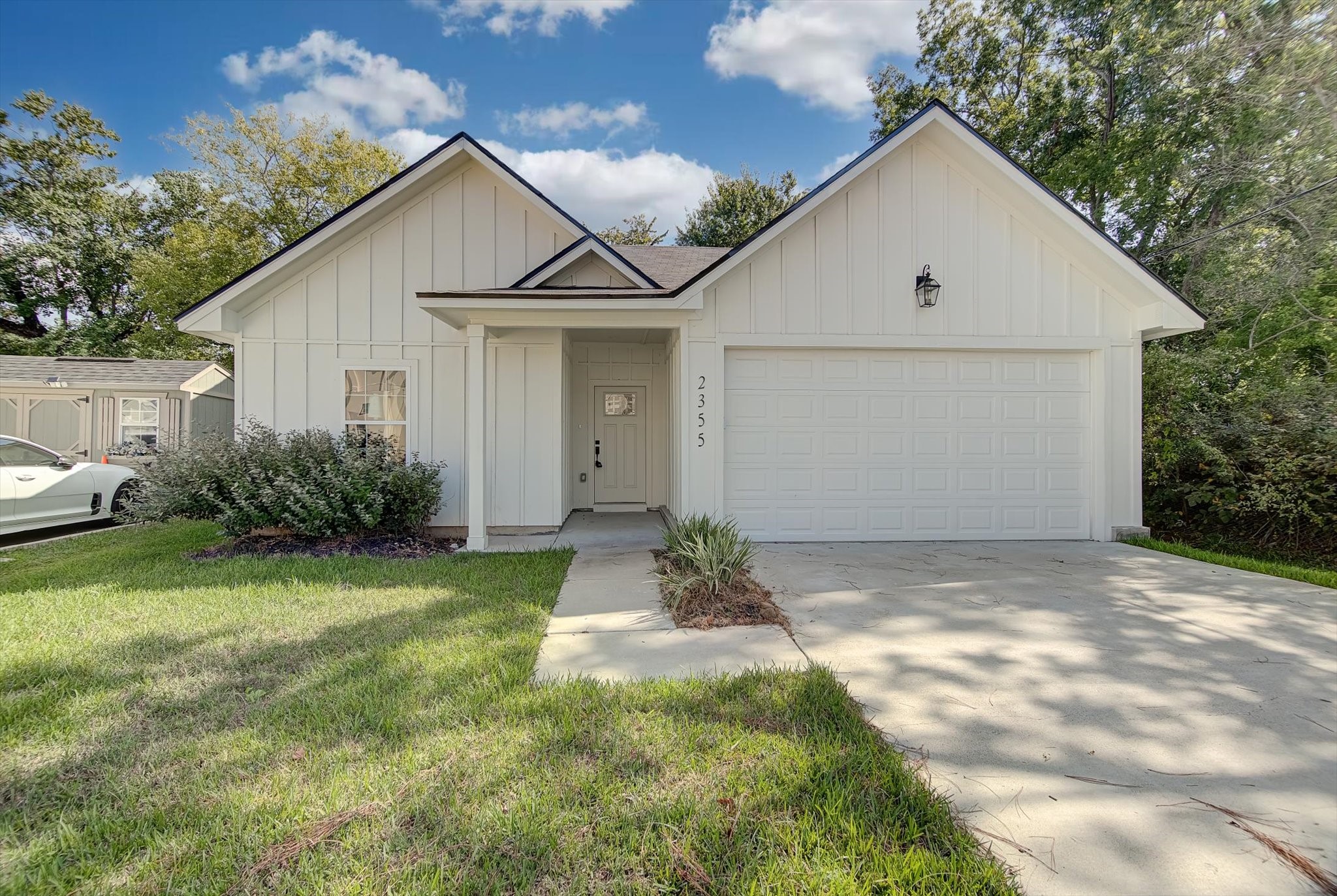 2355 Pecan Street Beaumont, TX 77701 - Photo 5 of 34 a view of a back yard of the house