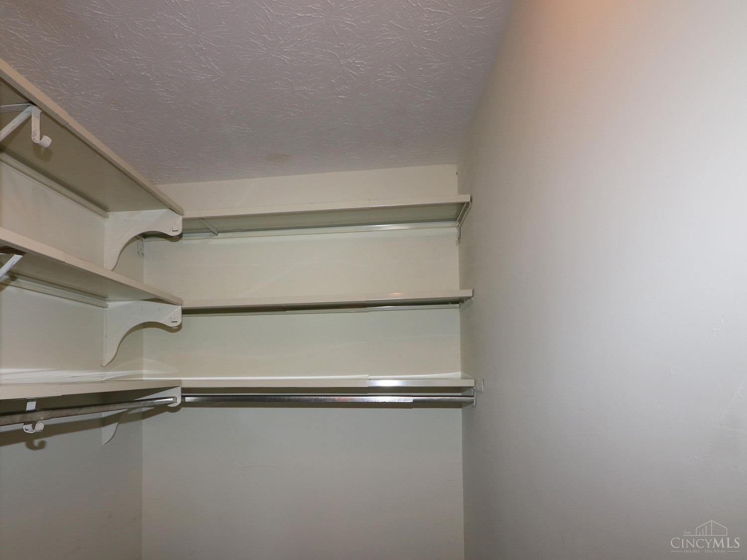 541 Davis Road, Unit 7 Cincinnati, OH 45255 - Photo 23 of 30 Gallery Image 23