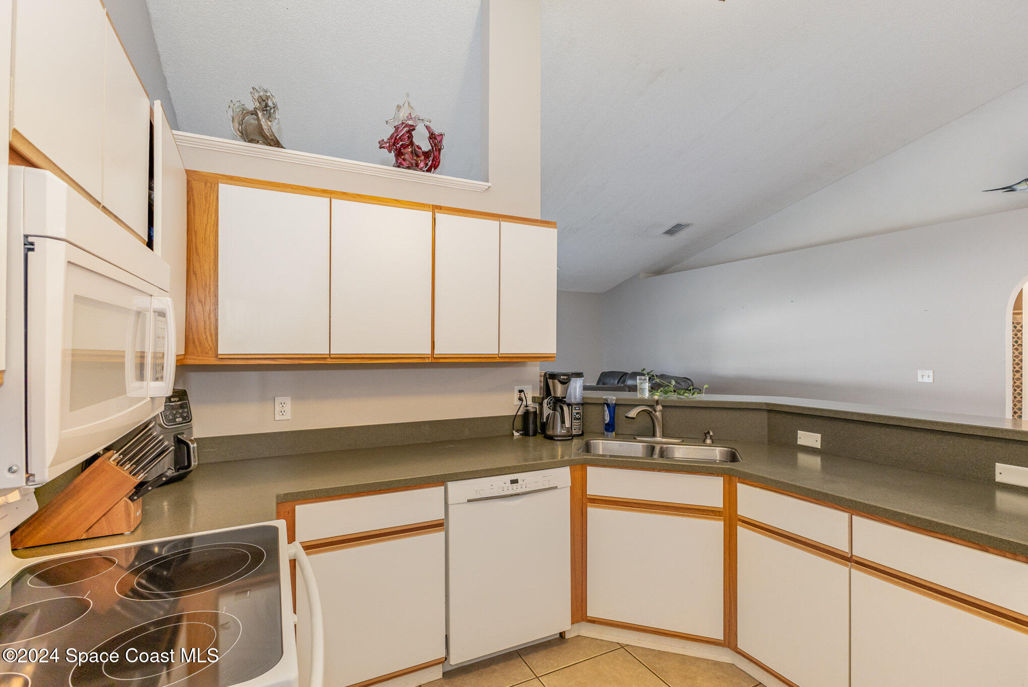 2029 Lansing Street Melbourne, FL 32935 - Photo 14 of 38 .