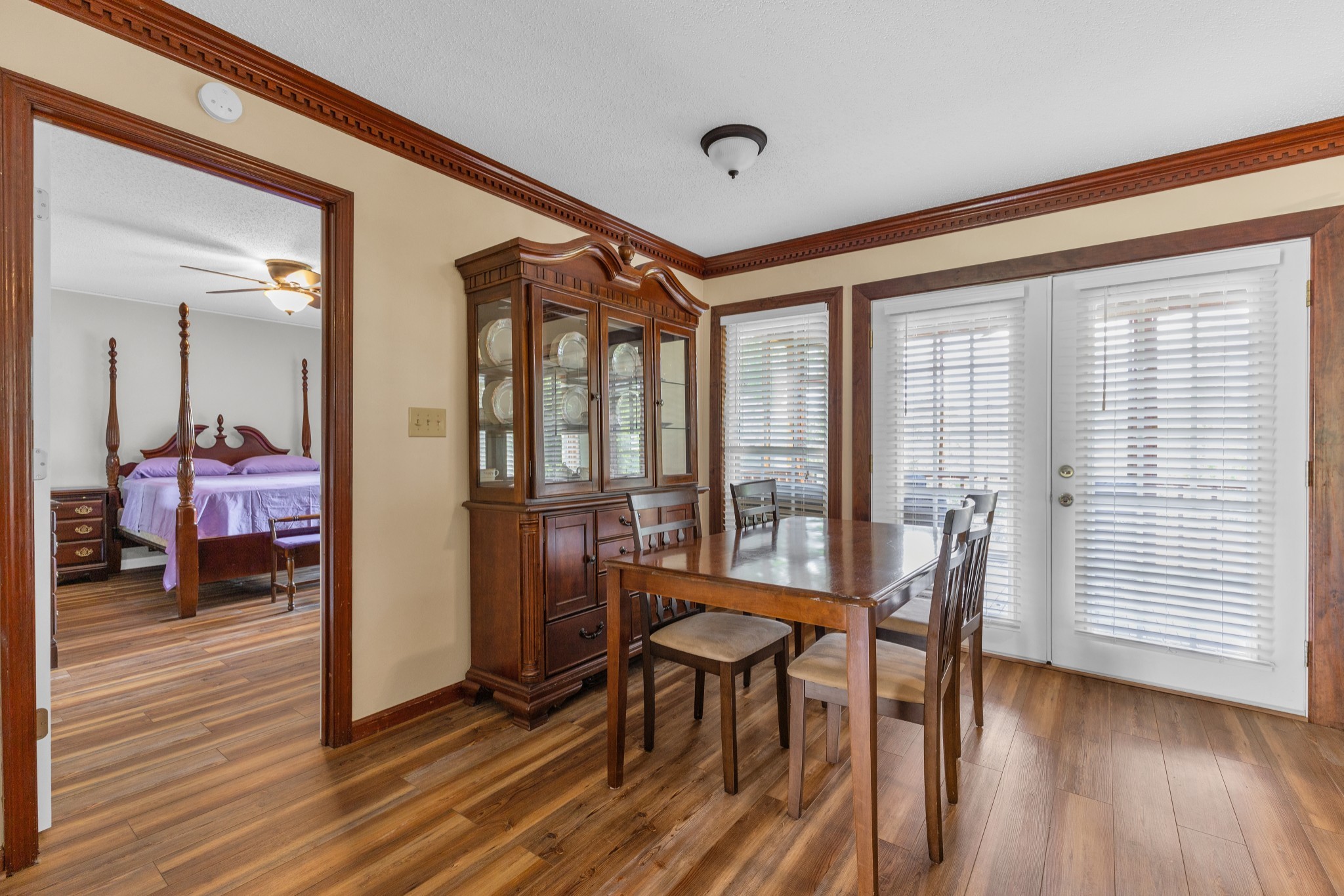 123 Lower Roans Creek Road Linden, TN 37096 - Photo 18 of 33 a view of a livingroom with furniture and hardwood floor