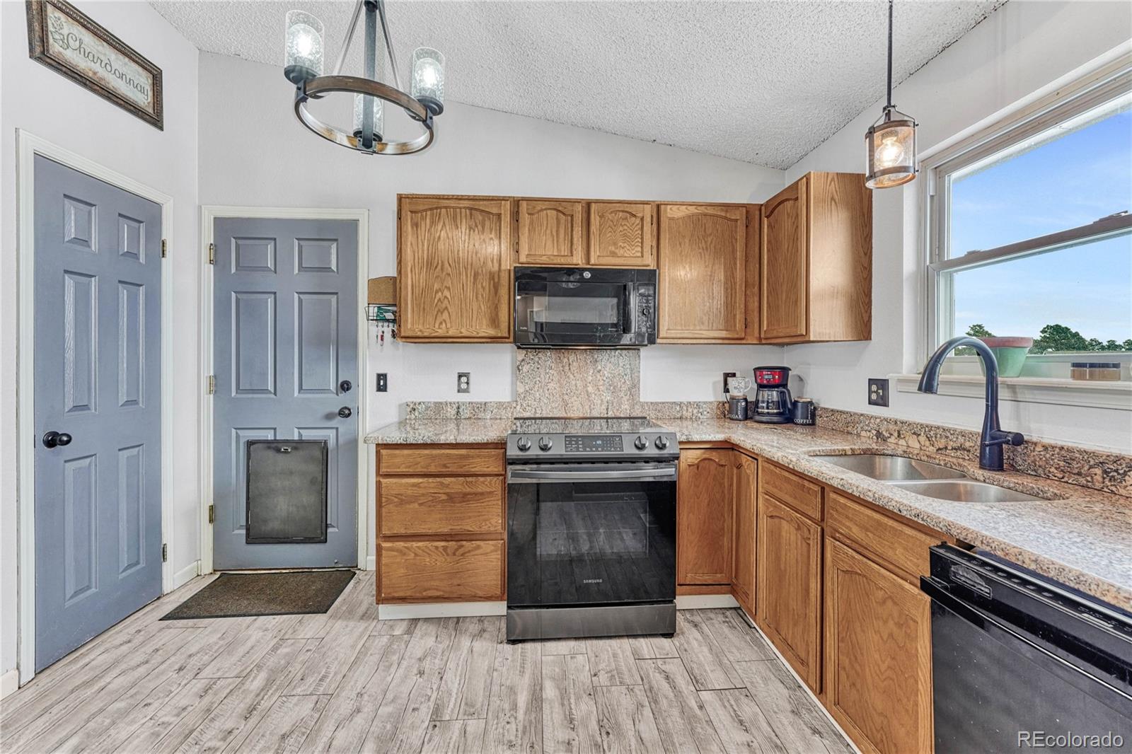 11541 Ridgewood Way Kiowa, CO 80117 - Photo 9 of 27