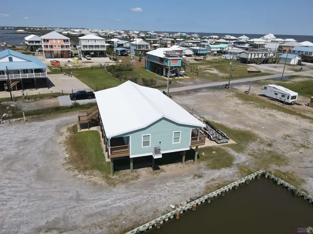 $685,000 | 167 Pete's Wharf Lane, Grand Isle, LA 70358
